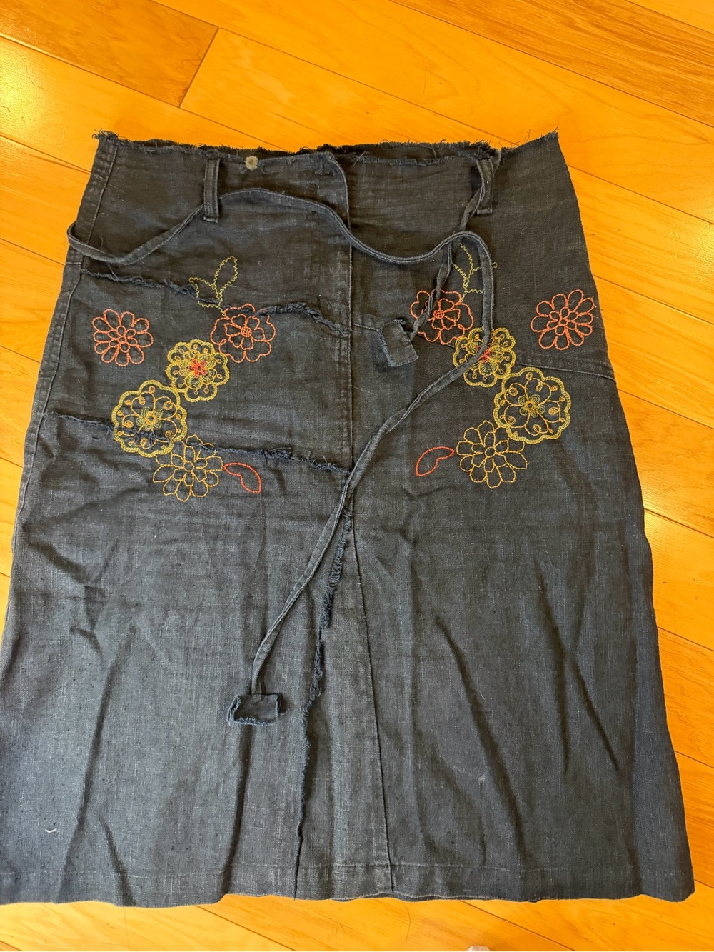 Embroidered Navy A-Line Midi Skirt with Drawstring Waist - Picture 4 of 12